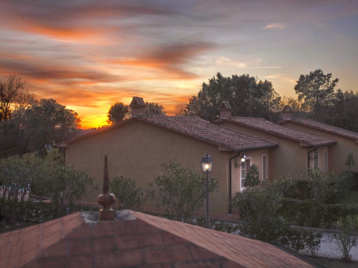 Apartments In Residence With Swimming Pool In Monteverdi Marittimo Esterno foto